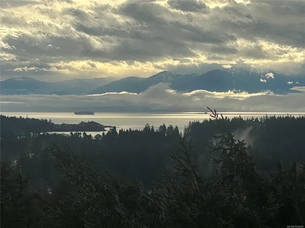 2270 Henlyn Dr, Sooke, BC V9Z 0N5