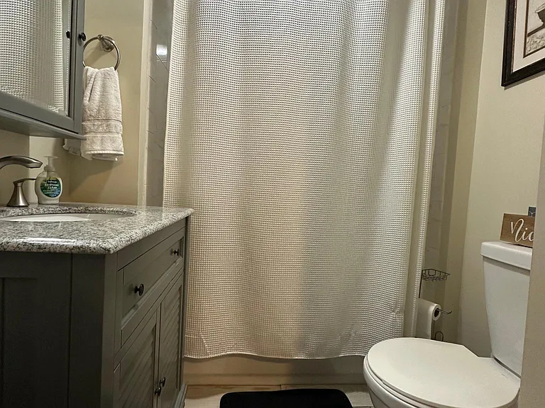 159 Marion St #1 — Photo 6