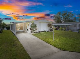 33 Treasure Cir, Sebastian, FL 32958