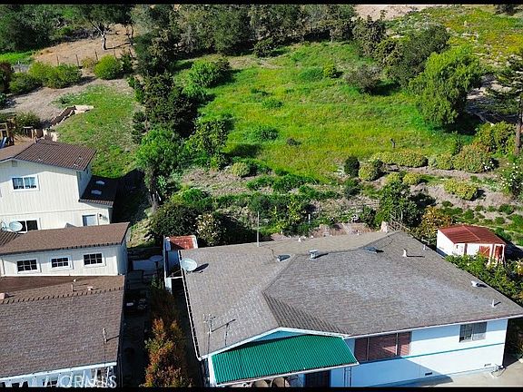 3rd image of 105 Le Point St