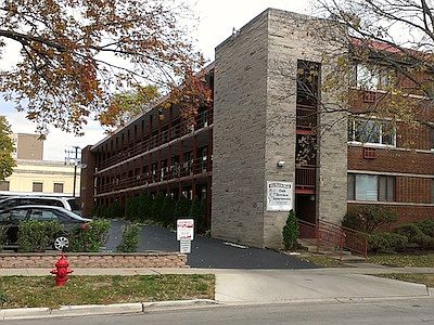2nd image of 914 North Blvd APT 1F