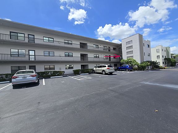 4th image of 7941 58th Ave N Unit 212