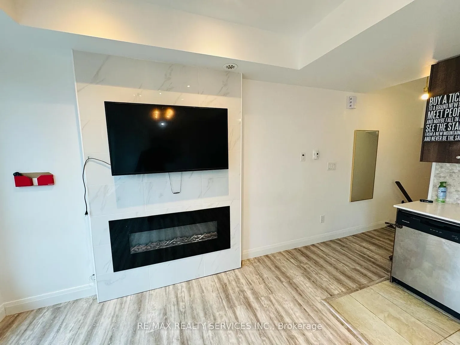 2 bed, $2,799 — Photo 4