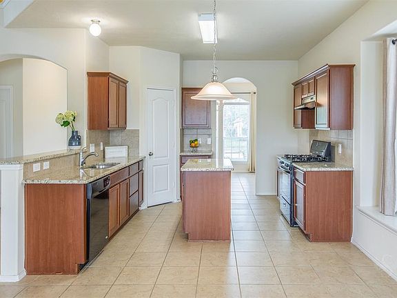 5th image of 26227 Crystal Cove Ln