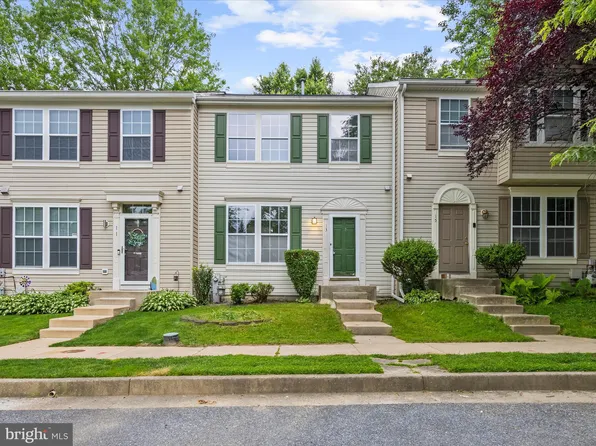 13 Aspen Glen Ct, Owings Mills, MD 21117