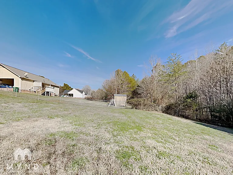 512 Basswood Way — Photo 17