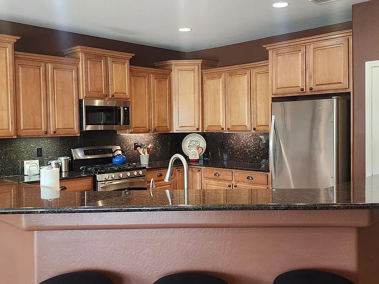 27013 W Potter Dr — Photo 5