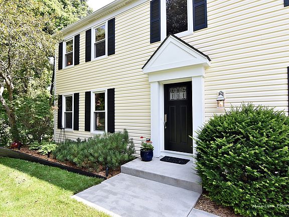 3rd image of 808 Windcrest Ct