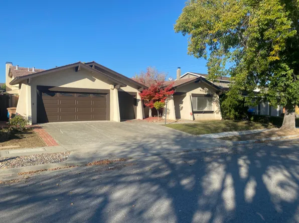 10683 Pebble Pl, Cupertino, CA 95014