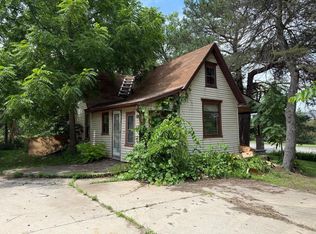 18385 W Lisbon Rd, Brookfield, WI 53045