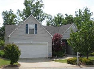 7 Appleton Ln, Mauldin, SC 29662
