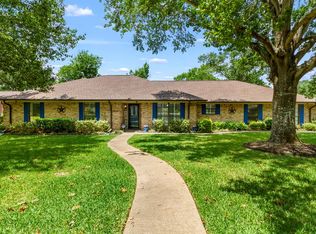 2209 Monica Ln, Palestine, TX 75803