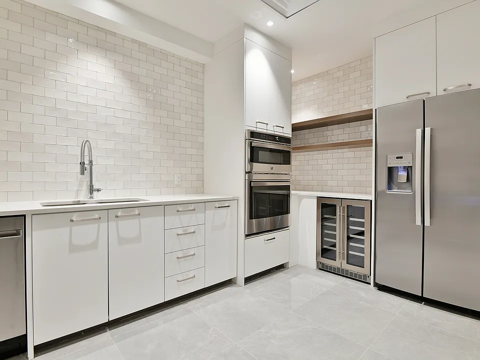 99 5th Ave