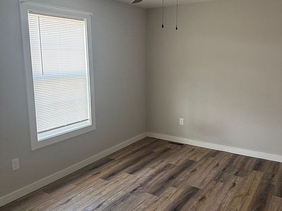 3rd image of 501 Livy Ln #C