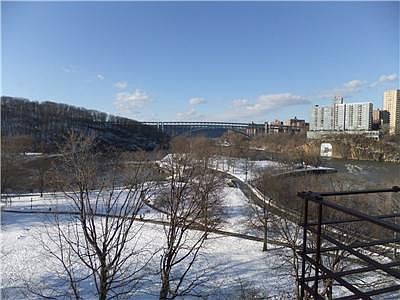 2nd image of 25 Indian Rd APT 6E