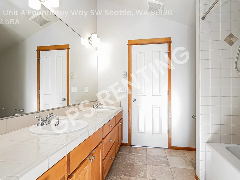 5629 Fauntleroy Way SW #A — Photo 12