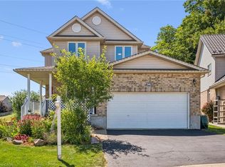 56 Henhoeffer Cres, Kitchener, ON N2E 4H4