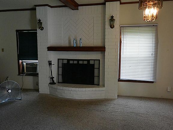 2nd image of 512 Bolster St