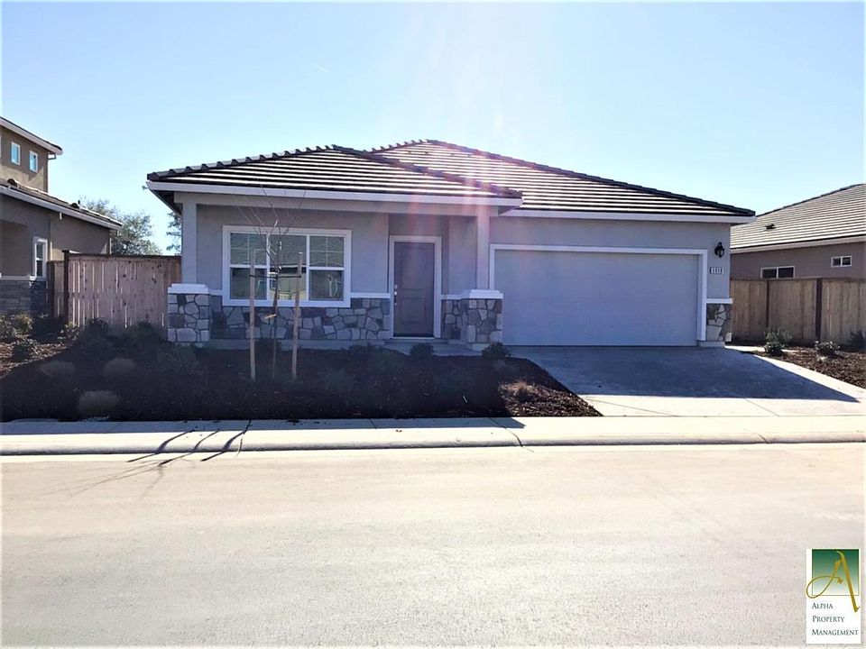 1st image of 1016 Baywood Greens Dr