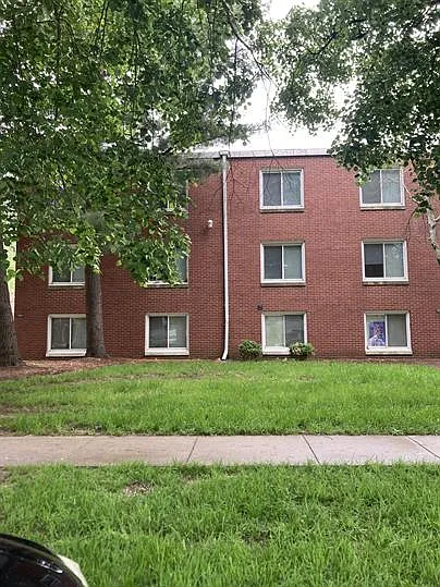 709 W Church St #3