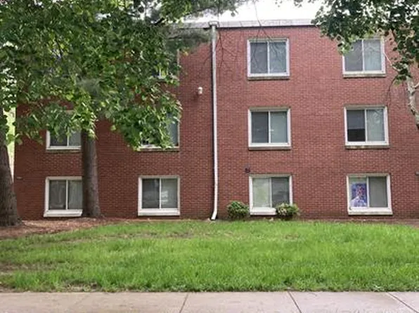 709 W Church St, Champaign, IL