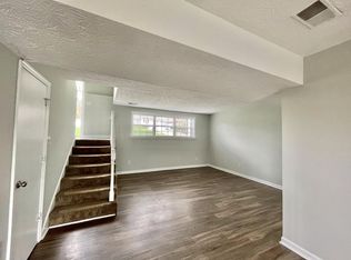 1167 Tatesbrook Dr #B, Lexington, KY 40517