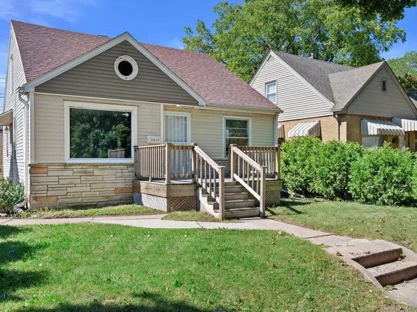 5327 West Leon TERRACE, Milwaukee, WI 53216