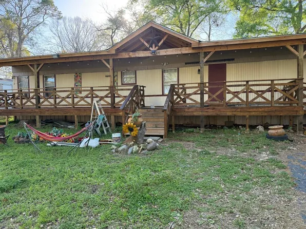 14493 Enchanted Waters Dr, Willis, TX 77318