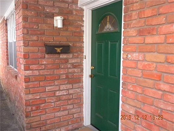 3rd image of 3656 Cypress St