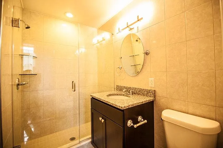 615 S 6th St #304 — Photo 11