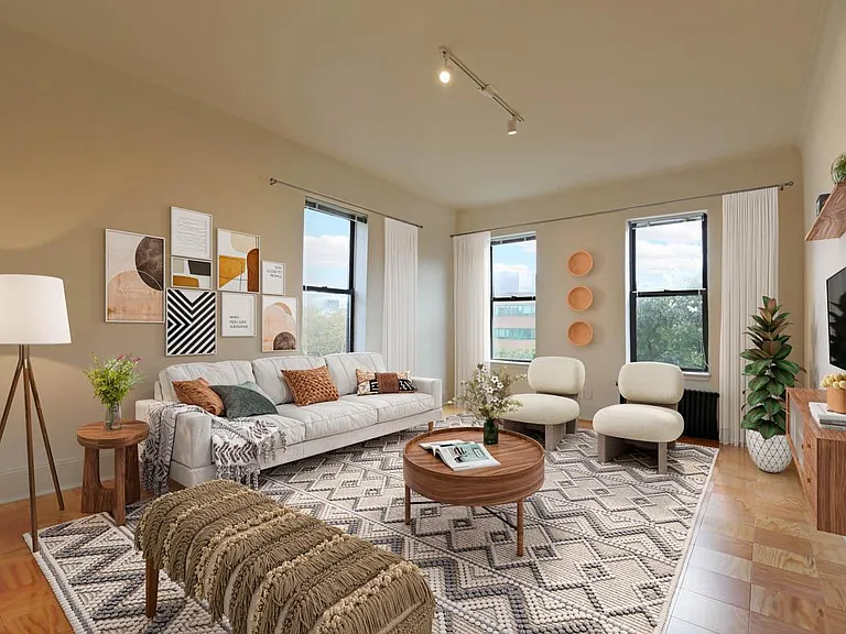 1737 York Ave #2A — Photo 1