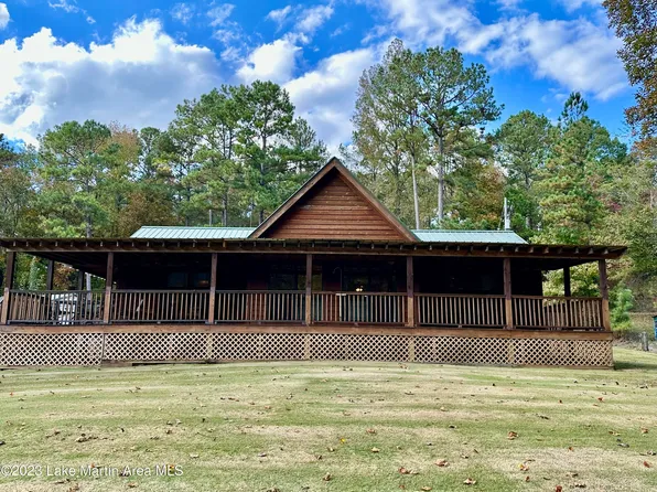 138 Lakeview Dr, Tallassee, AL 36078