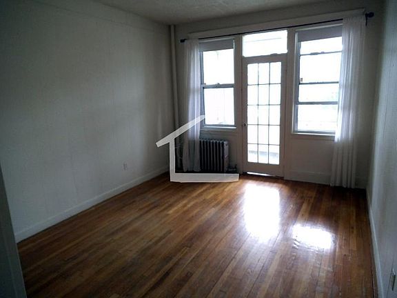 5th image of 1630 Commonwealth Ave Fl 3FIRST