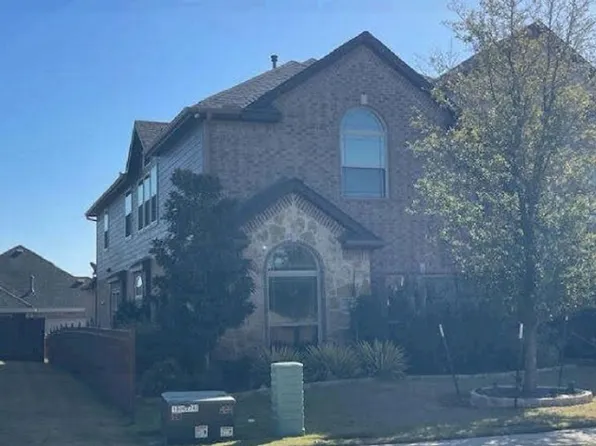 270 Water Meadow Ct, Waxahachie, TX 75165