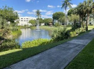 3138 Via Poinciana APT 102, Lake Worth, FL 33467