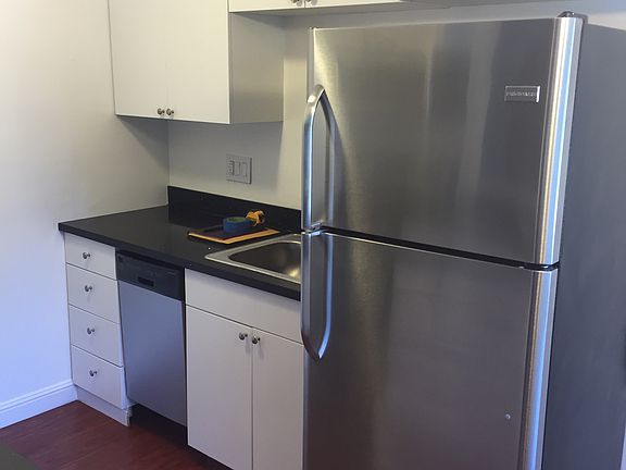 4th image of 524 E Maude Ave APT 16