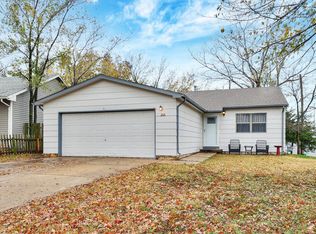 266 W Village Lake Dr, Derby, KS 67037