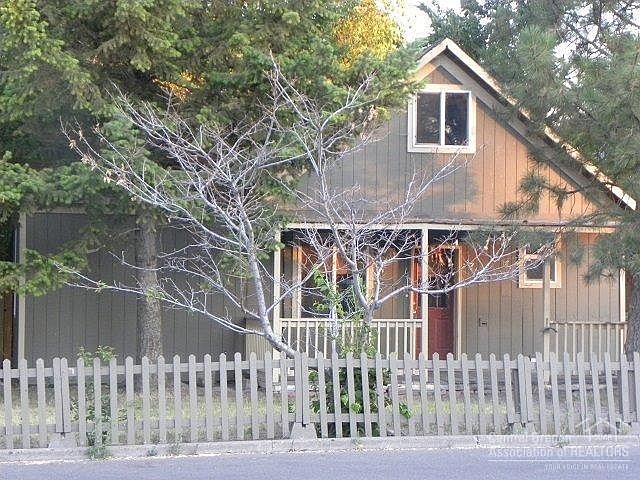 1st image of 466 NW 5th St