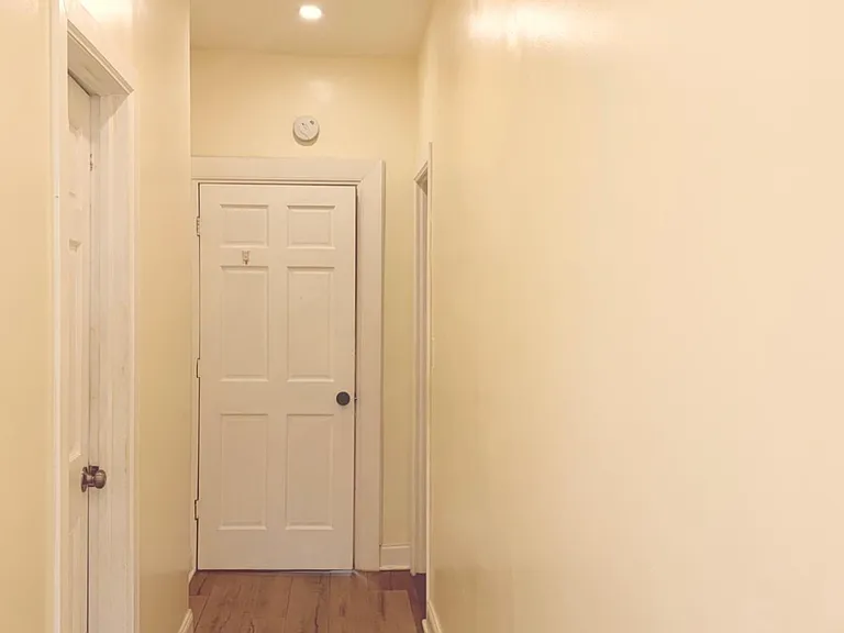 211 Nichols Ave #2 — Photo 2