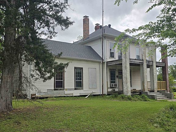 4th image of 859 N 4th St