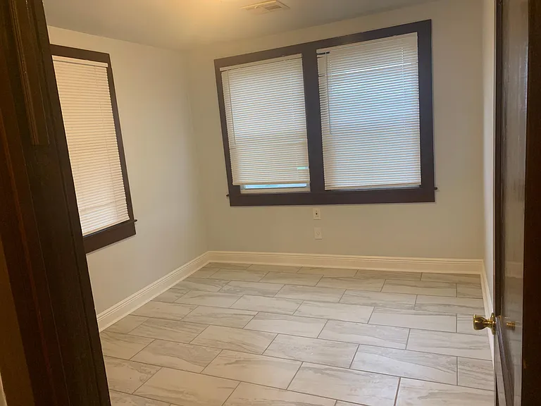 501 Westwood Dr — Photo 7