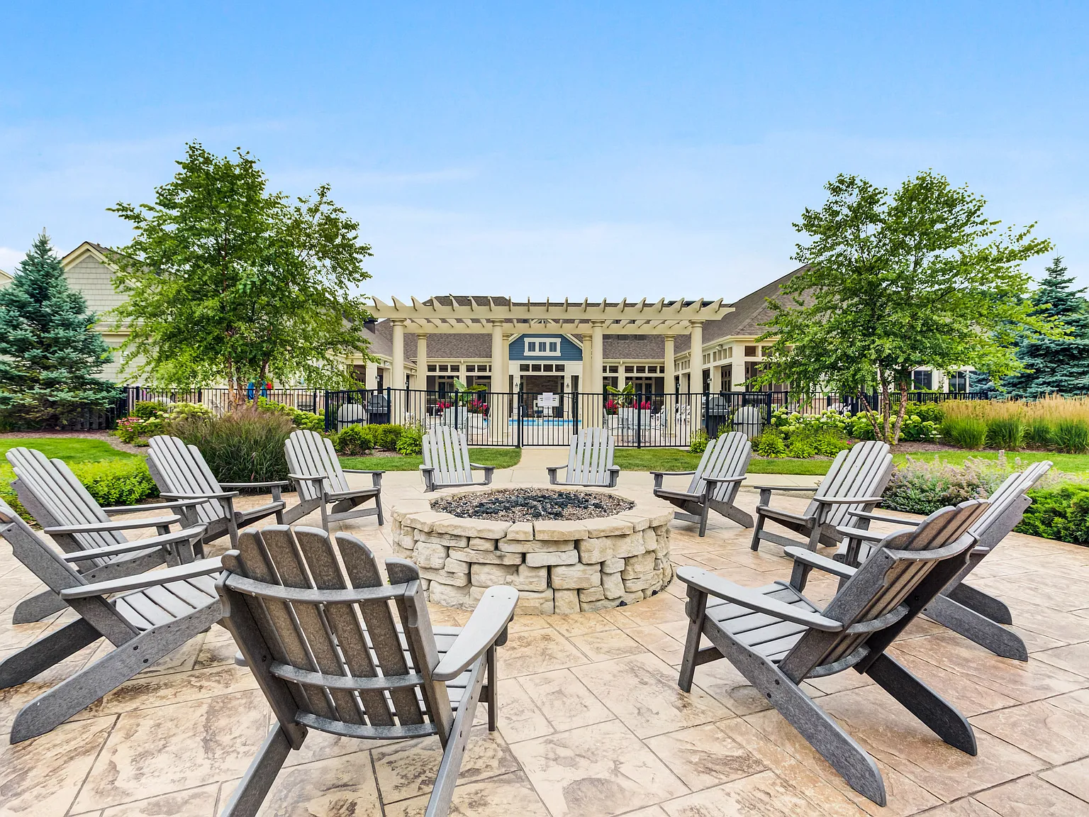 The Oaks Of Vernon Hills — Photo 3