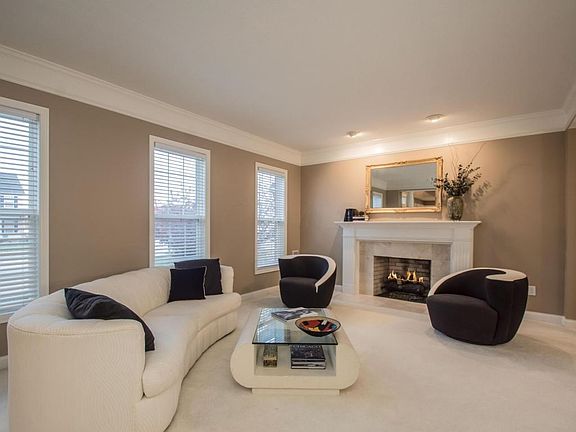 2nd image of 7484 Tottenham Pl