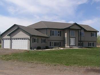 3rd image of 23510 Pleasant Dr