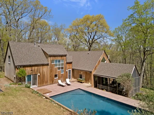 65 Cherryville Hollow Rd, Raritan Twp., NJ 08822