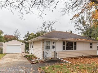 4030 52nd St, Des Moines, IA 50310