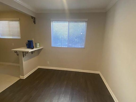 4th image of 11022 Aqua Vista St APT 17
