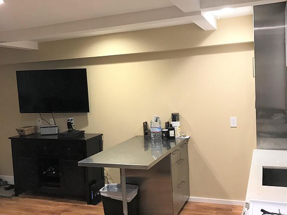 4th image of 900 Presidio Ave APT 10