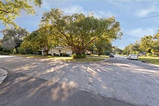 2nd image of 5000 12th Ave N