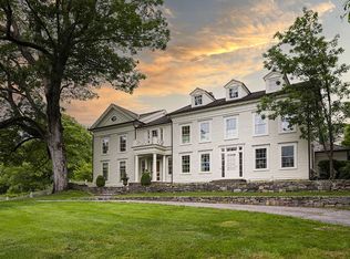 546 Old Academy Rd, Fairfield, CT 06824